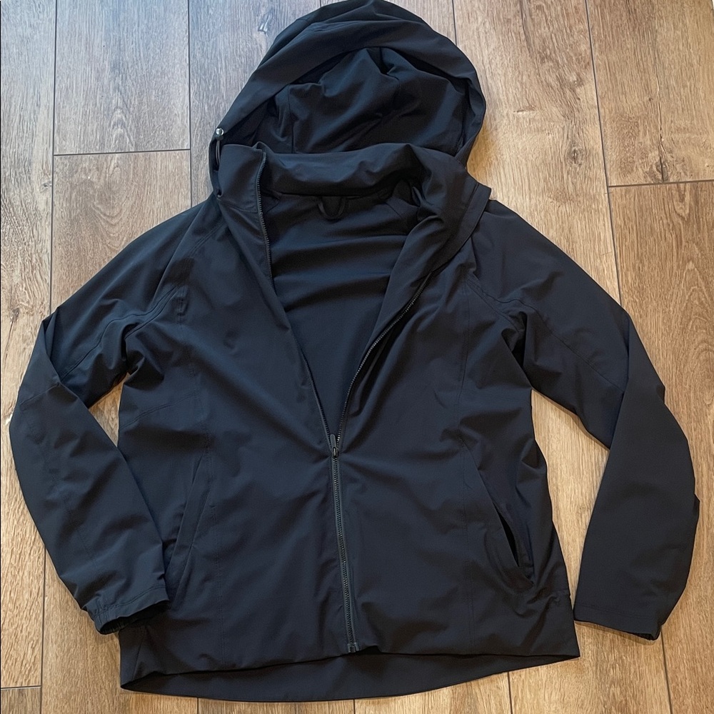 Lululemon lightweight Black Hooded Jacket